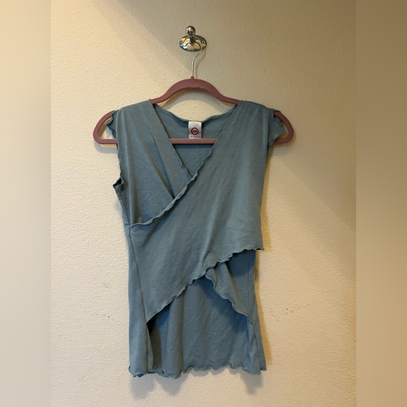 Japanese Weekend maternity and nursing top - Picture 1 of 2